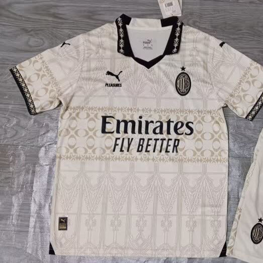 חולצת משחק מילאן רביעית 23/24