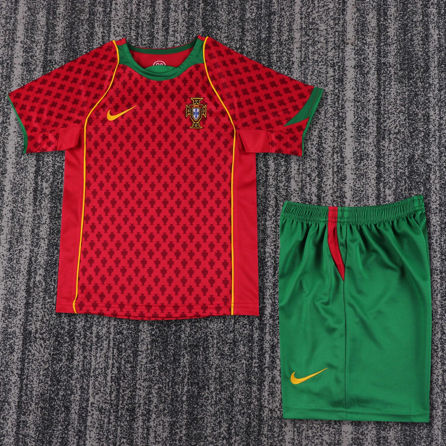 2004 פורטוגל בית