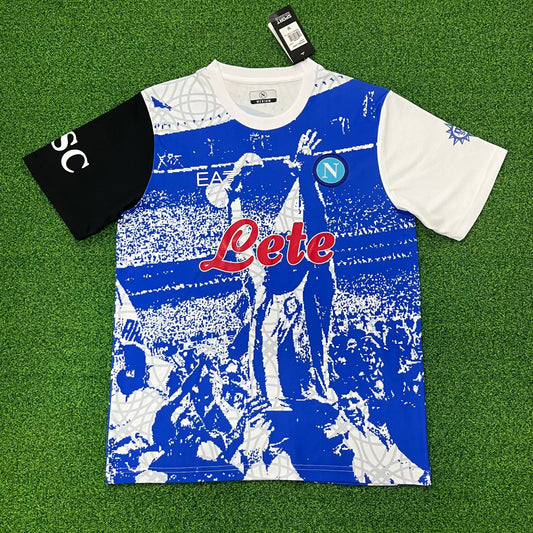 חולצת כדורגל נאפולי ומארדונה מיוחדת