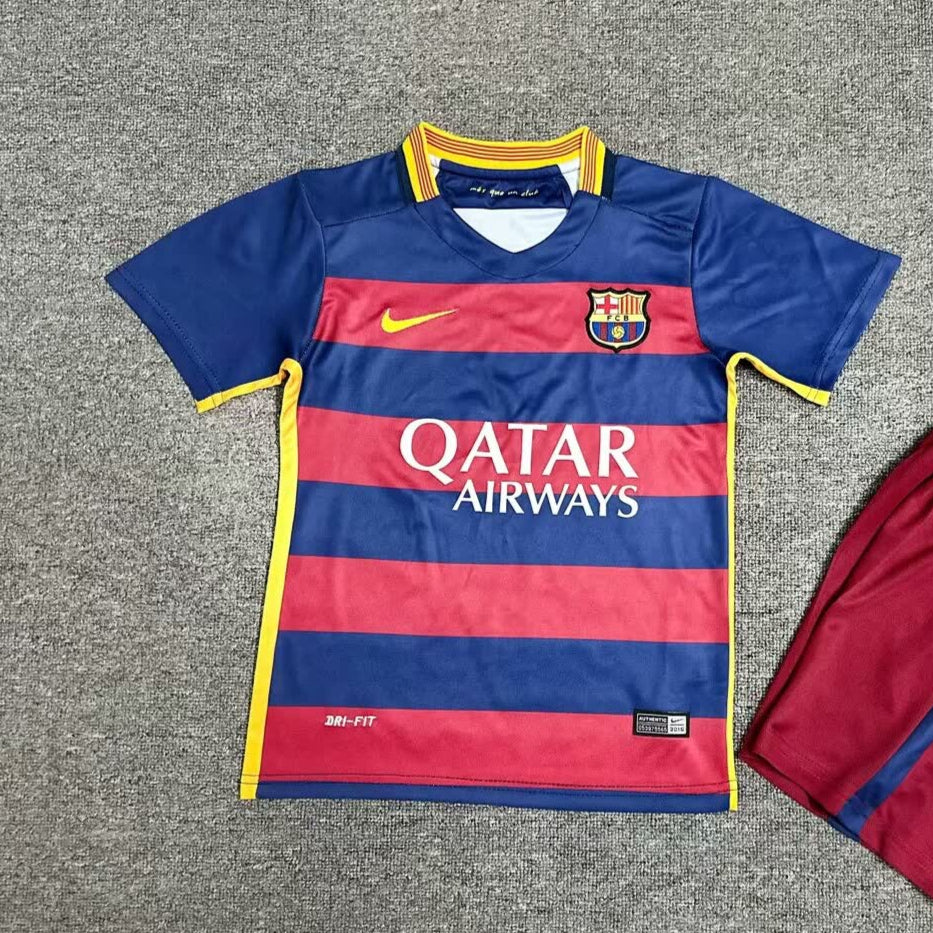 ברצלונה בית 15/16