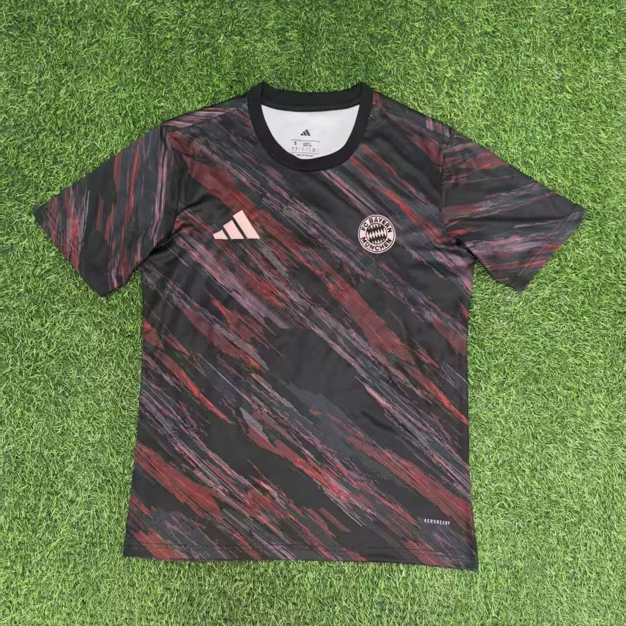 באיירן מינכן מיוחדת 2024-25